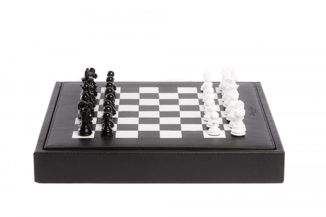 Hector Saxe Leather Chess Set