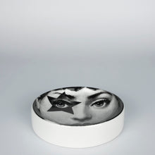 Load image into Gallery viewer, Fornasetti  - Round ashtray Tema e Variazioni n°381 b/w